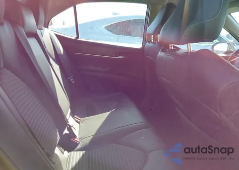 2019 Toyota Camry Se z USA, uszkodzony, nr VIN 4T1B11HK4KU808554